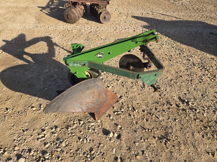 john-deere-30-image-2