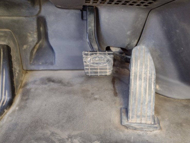 19-peterbilt-water-truck^title^-(qea-4054)-image-11