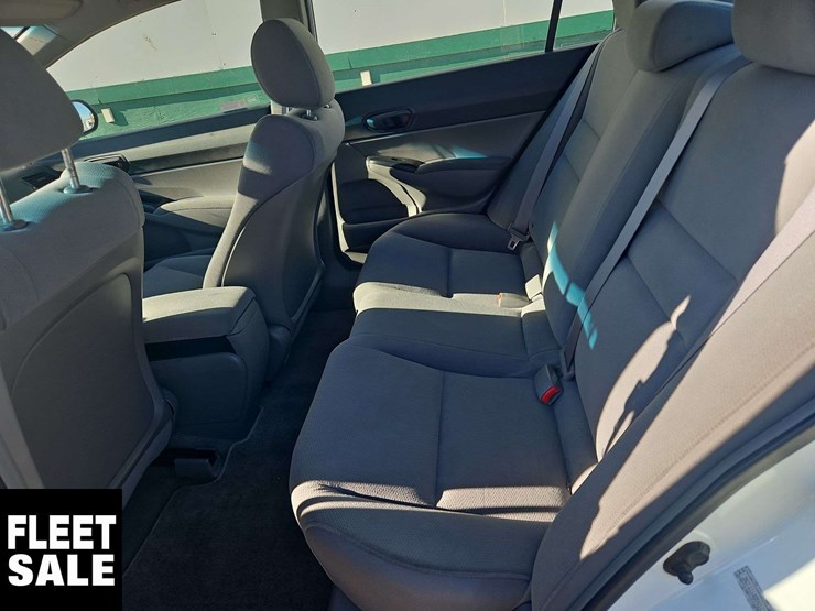 2009-honda-civic-dx-g-4dr-sedan-image-13