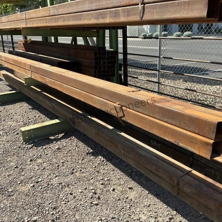 BUNDLE OF 3 5/8IN SQUARE TUBING