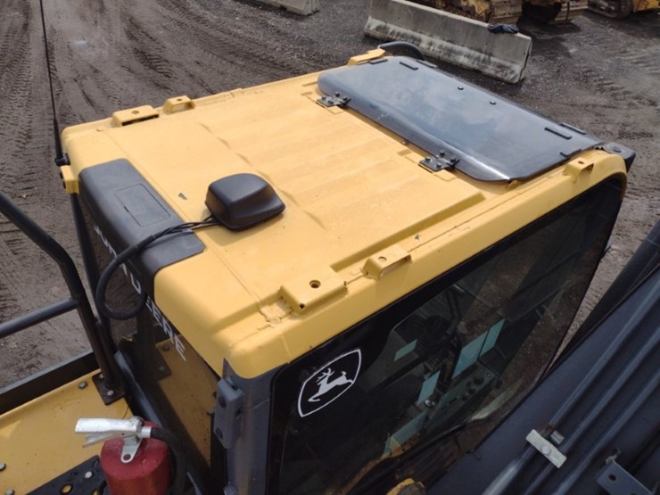 deere-250g-lc-image-45