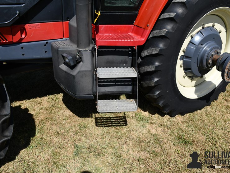 2004-buhler-versatile-2210-image-18