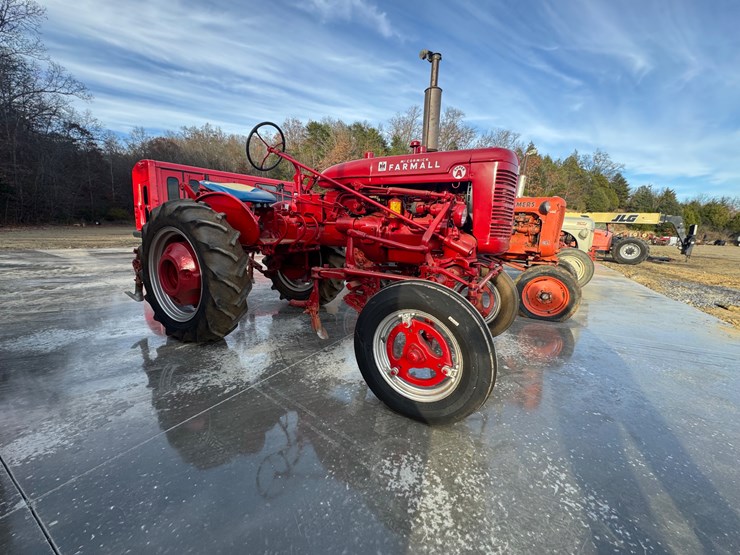 #1139-•-ih-farmall-super-a-tractor-image-4