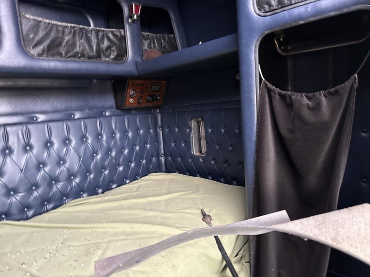 #3157-•-western-star-parts-sleeper-truck-image-20