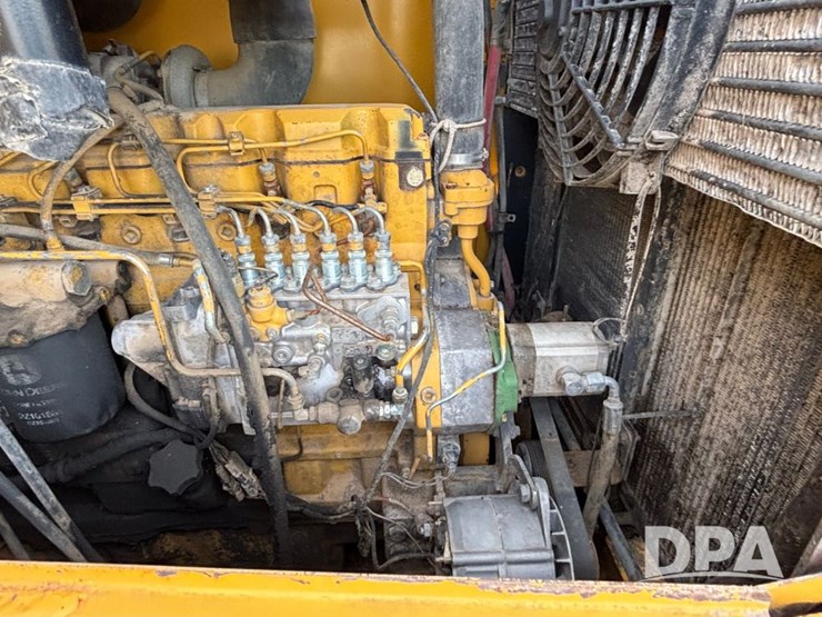 2001-deere-644h-image-24