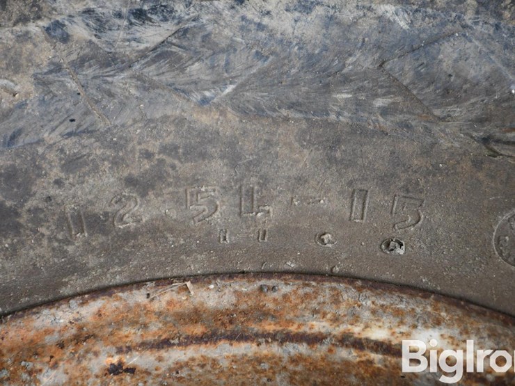 white-5-bottom-plow-image-15