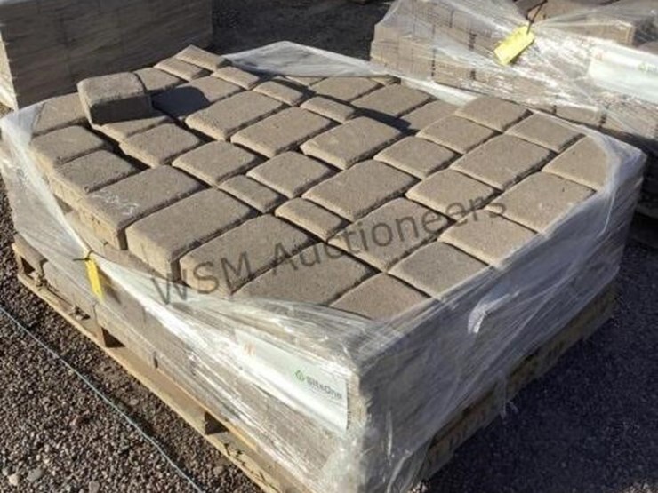 pallet-of-stone-pavers-image-1