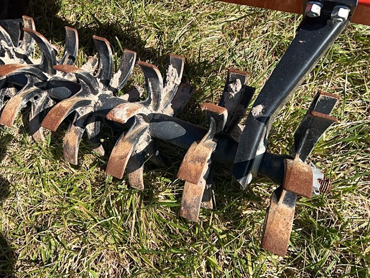 kuhn-excelerator-8005-vertical-tillage-image-24