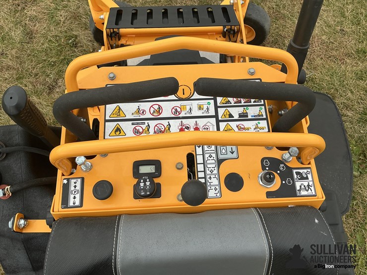 2021-cub-cadet-pro-x600-stand-on-36”-lawn-mower-image-9