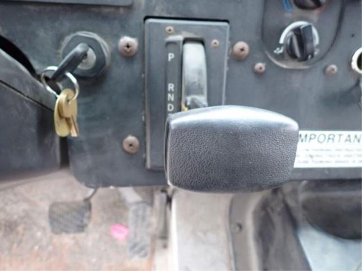 2015-freightliner-mt55-image-18