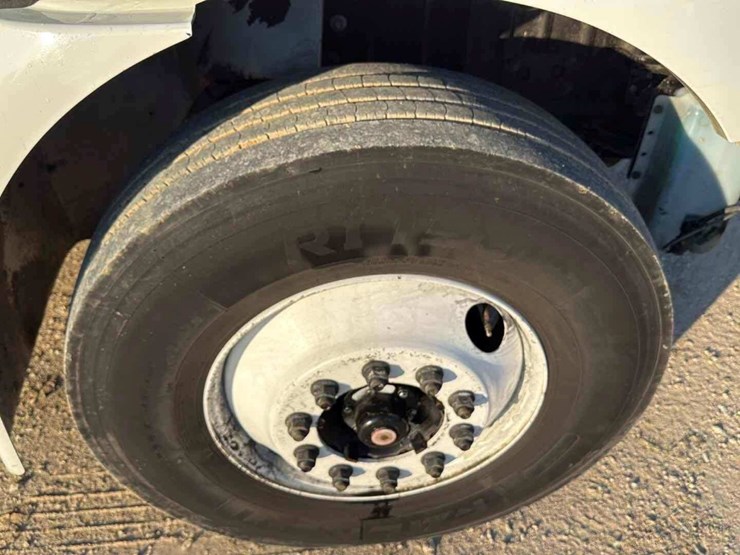 2020-international-mv607-image-15