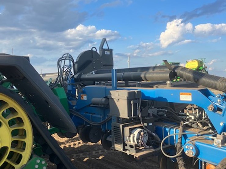 2019-kinze-3140-image-80