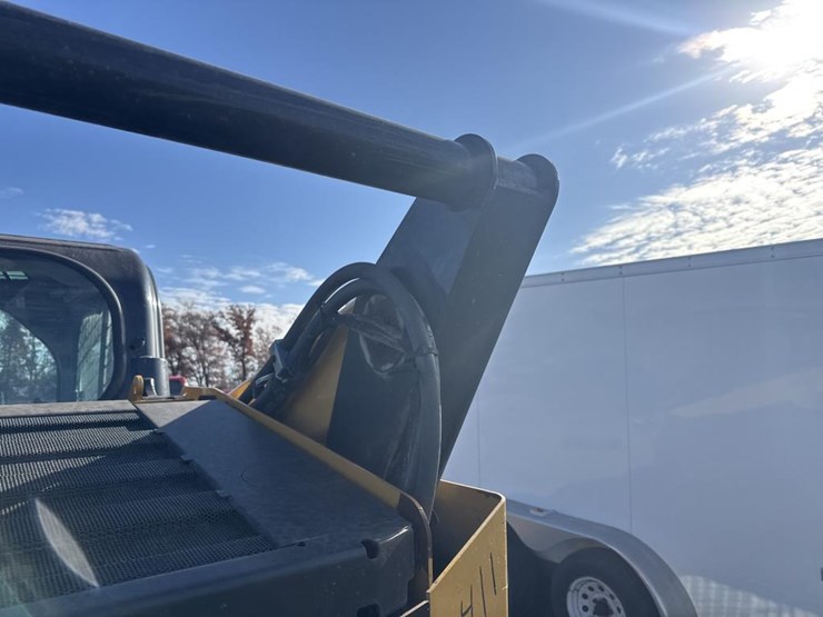 2017-caterpillar-289d-image-19