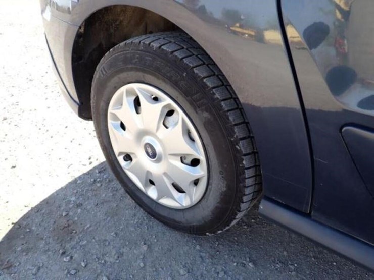 2014-ford-transit-connect-image-38