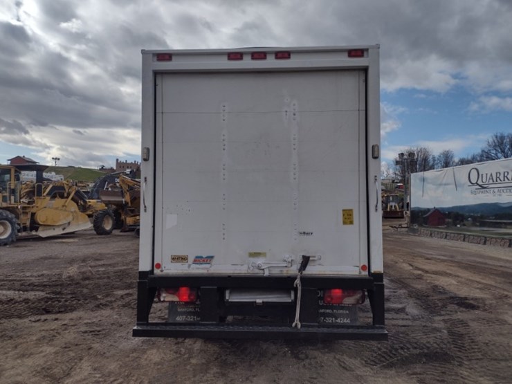 11-freightliner-truck^title^-(qea-4046)-image-4