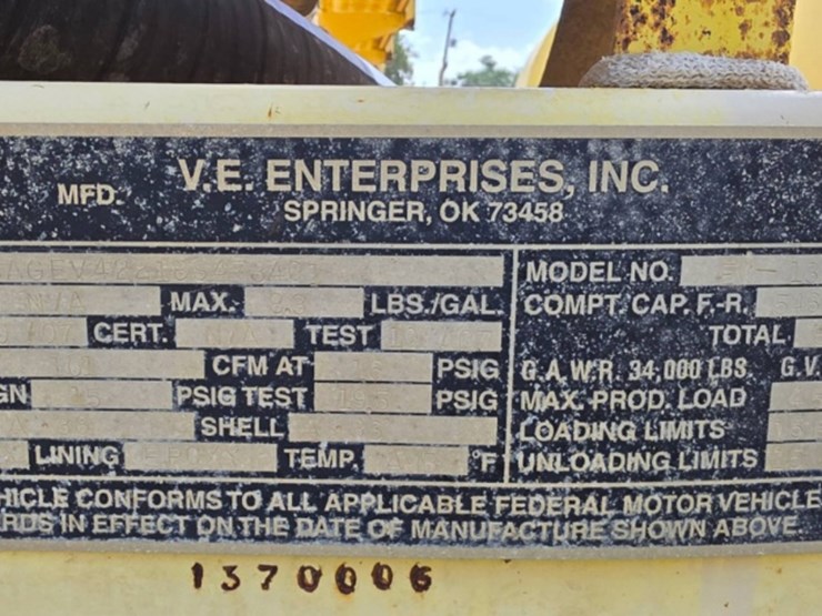 2008-v.e.-enterprises-130bbl-vac-trailer-image-3