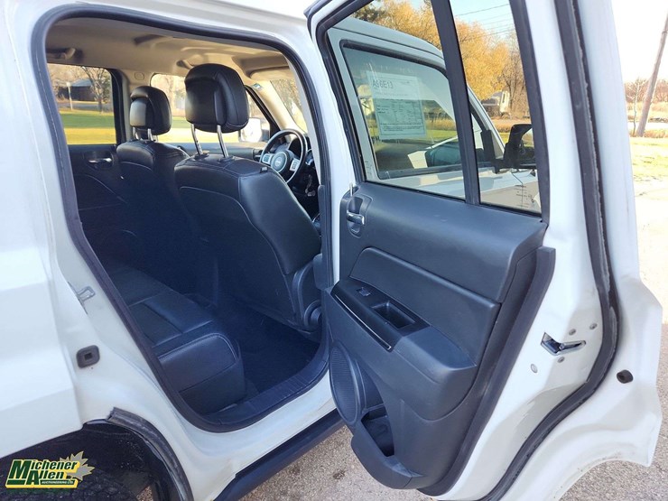 2014-jeep-patriot-image-13