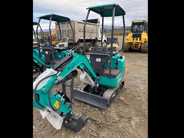 #1203-•-new-cfg-industrial-qk16r-mini-track-excavator.-image-1