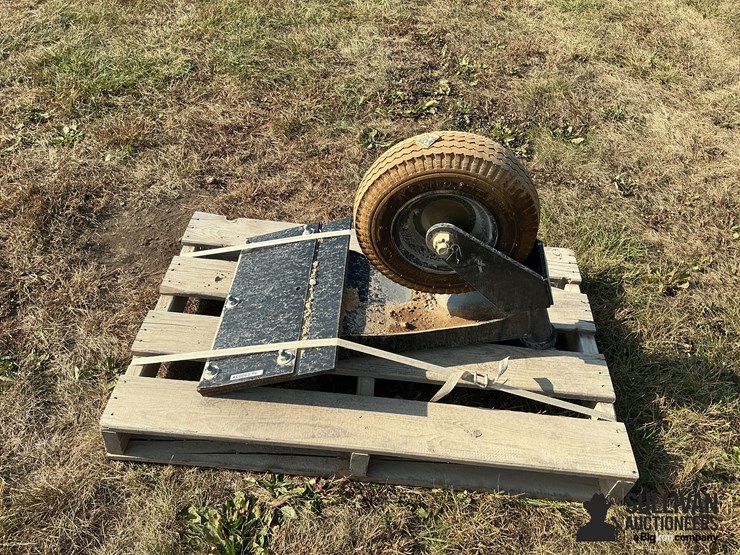 land-pride-4.80/4.00-8-tire-on-dolly-wheel-bracket-image-8