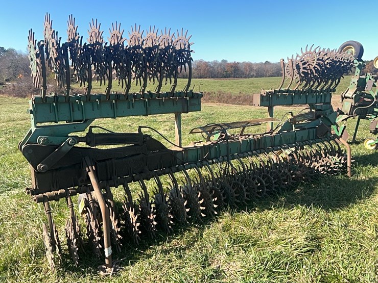 john-deere-8-image-10