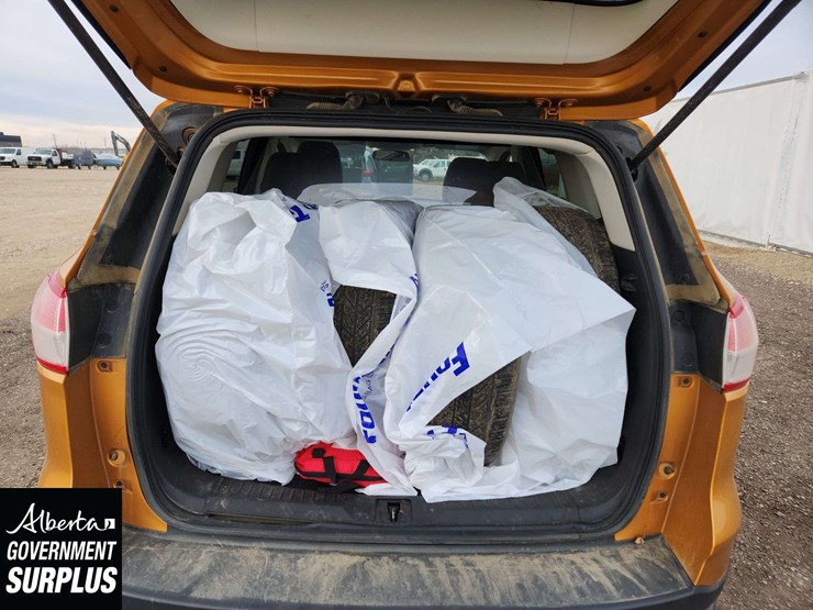 2016-ford-escape-se-image-22