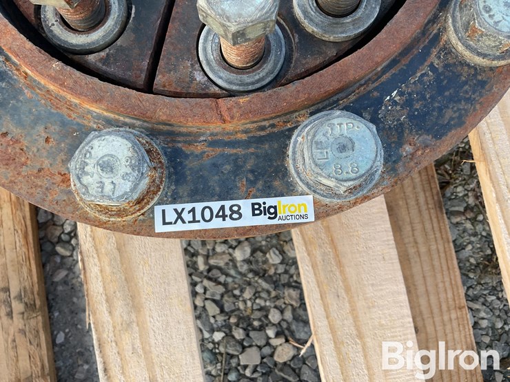 new-holland-axle-hubs-image-11