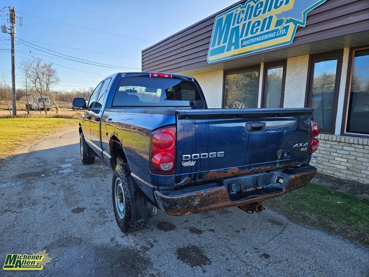 2008-dodge-ram-2500-image-3