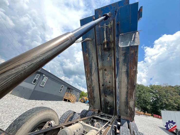 2016-kenworth-t880-image-85