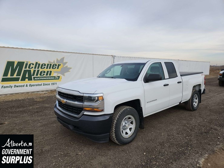 2019-chevrolet-silverado-1500-image-1