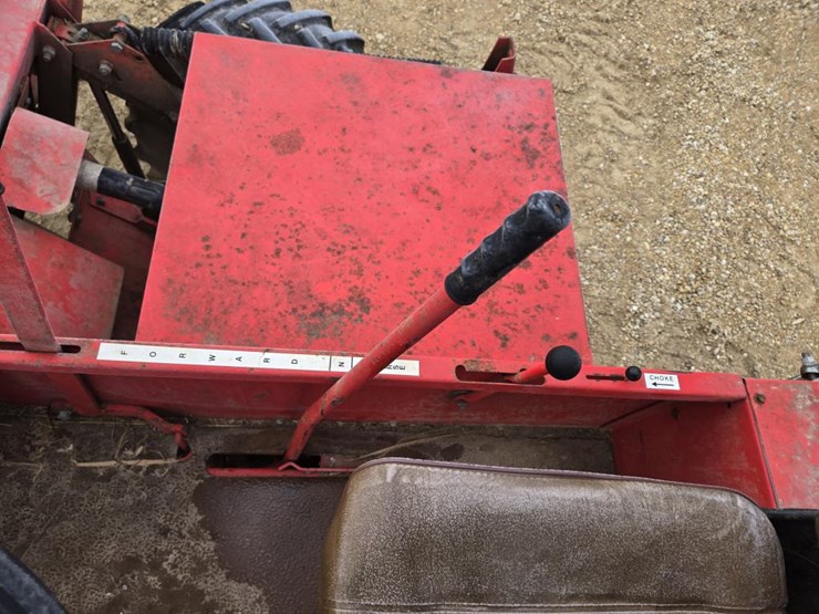 massey-ferguson-785-image-17