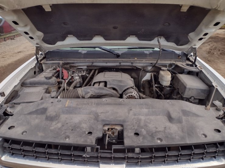 09-chevy-truck^title^-(qea-4045)-image-13