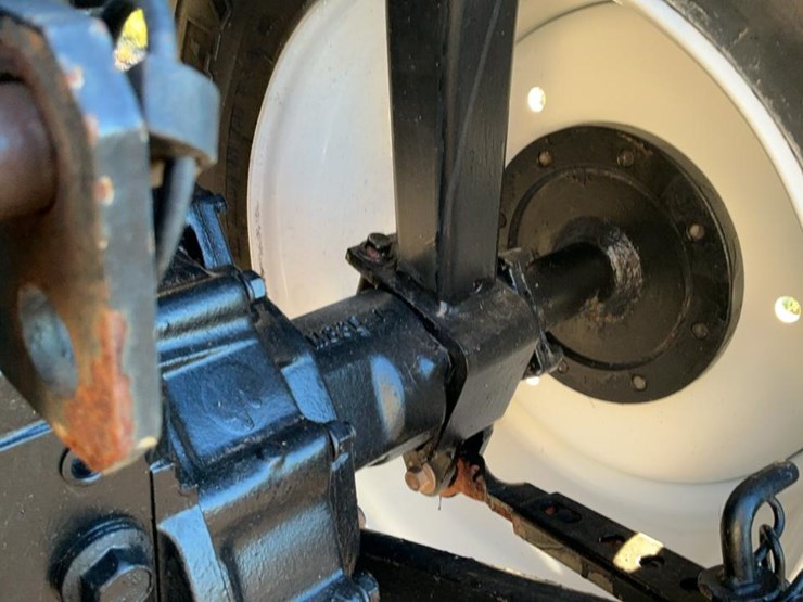 new-holland-tc29d-image-20