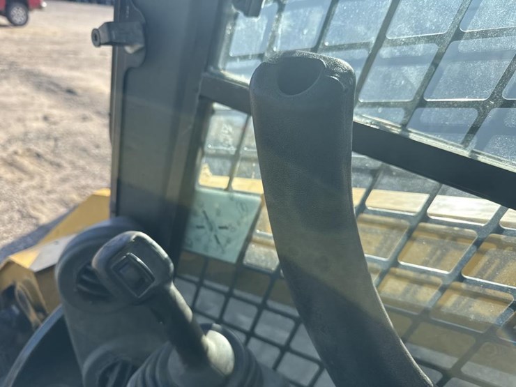 2017-caterpillar-289d-image-43