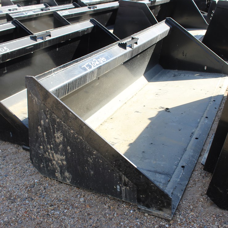 #30206 • 78IN LOW PROFILE GP BUCKET