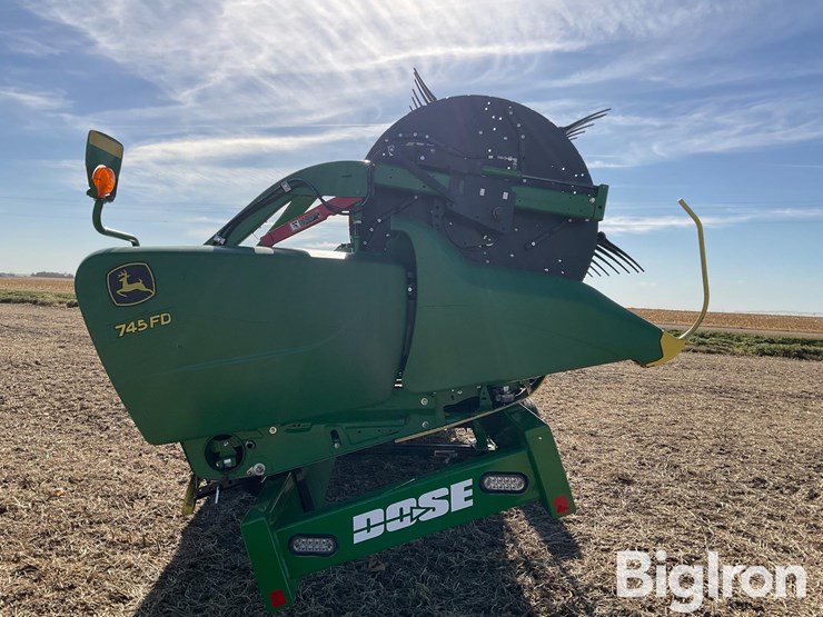 2019-john-deere-745fd-image-6