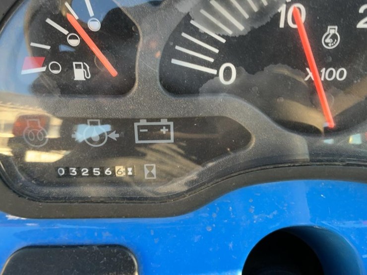 new-holland-tc29d-image-47