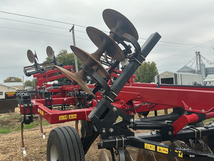 2017-case-ih-875-ecolo-tiger-9-shank-disk-ripper-image-15