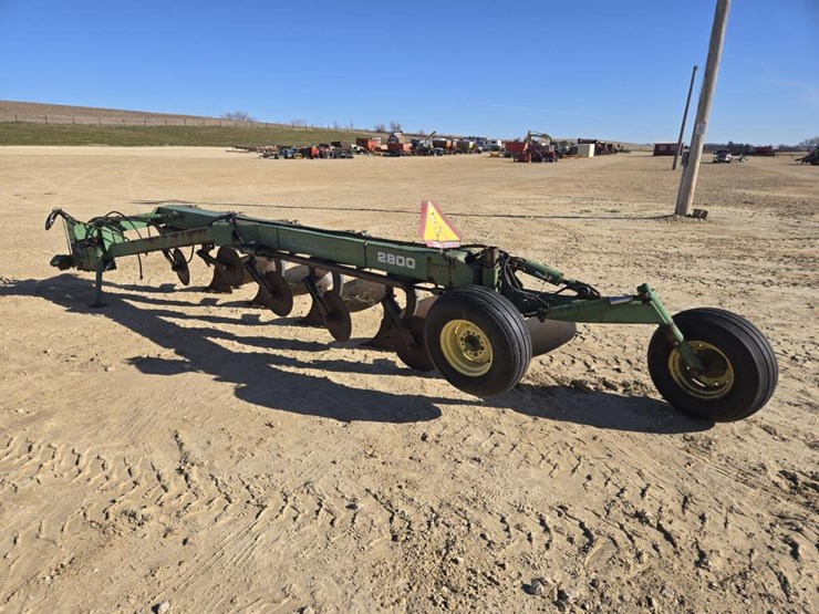 john-deere-2800-image-2