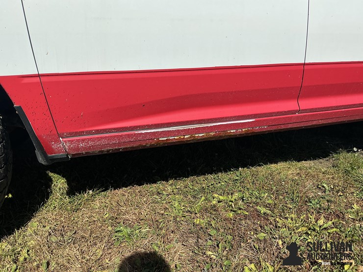 2015-ram-1500-big-horn-image-9