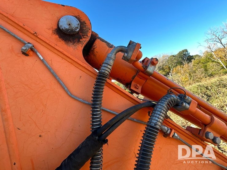 2014-doosan-dx235-lcr-image-35