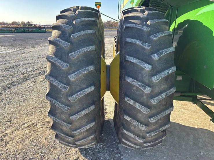 2004-john-deere-9660-sts-image-32