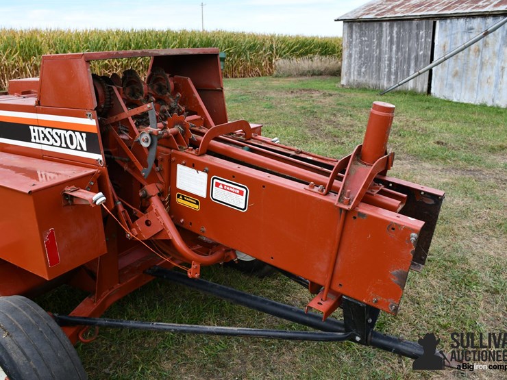1993-hesston-4590-image-16