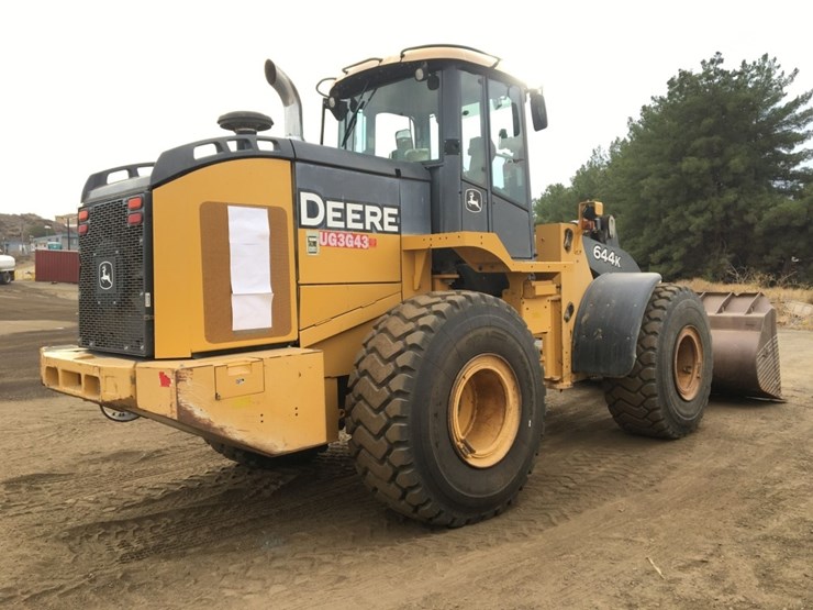 2015-deere-644k-image-3