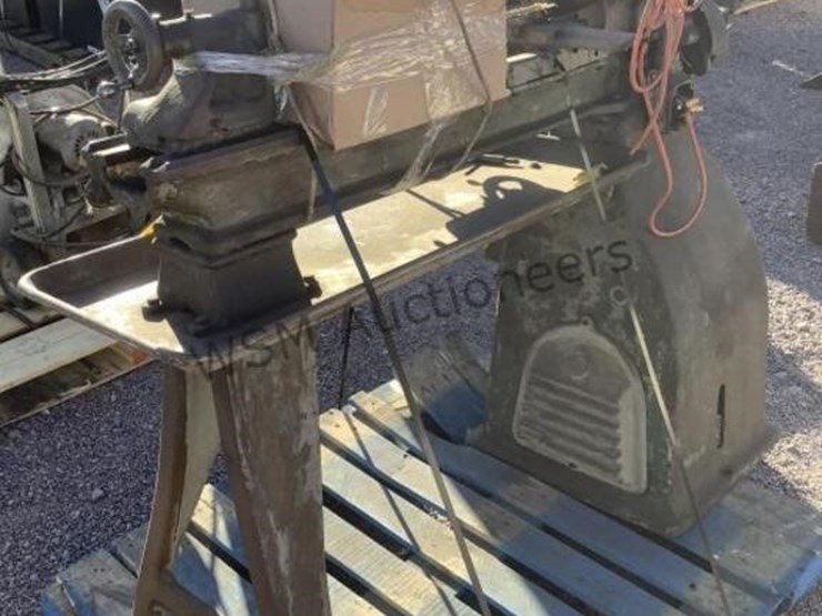 southbend-10in-gear-lathe-image-2