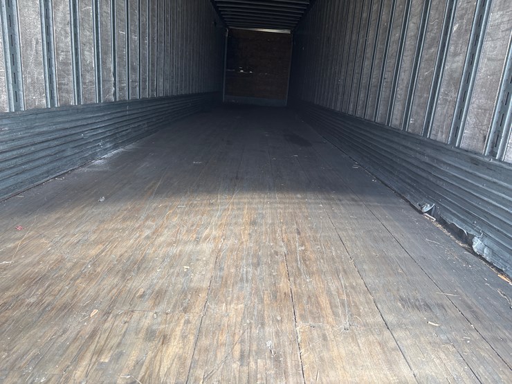 2004-great-dane-van-image-7