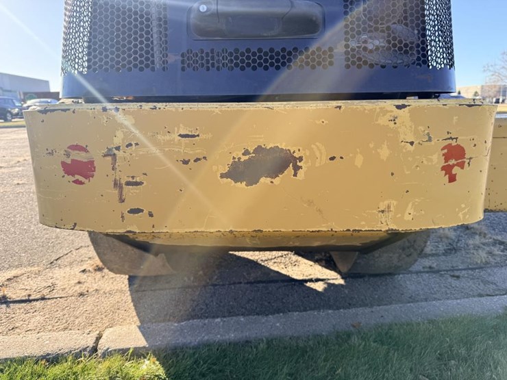 1992-caterpillar-cs-423e-image-17