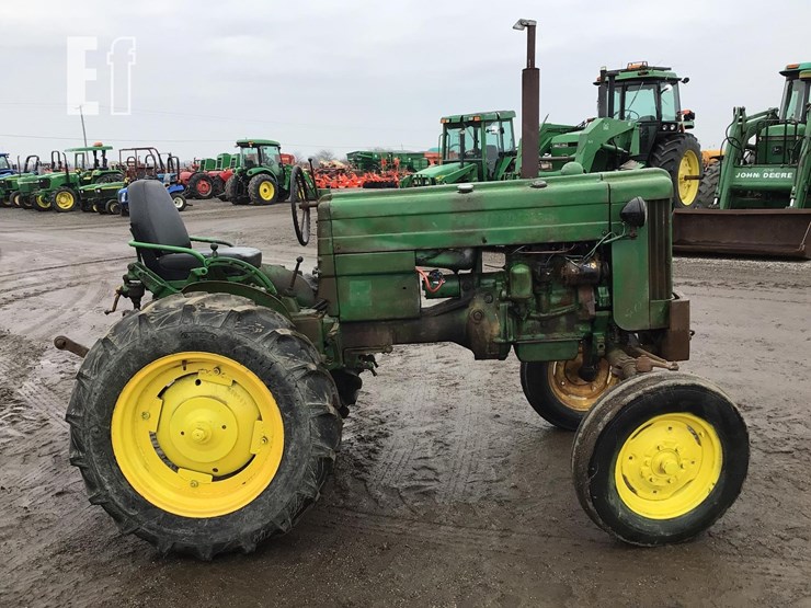 1953-john-deere-40s-image-2