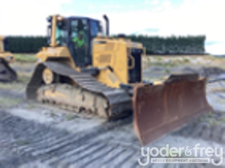 2018-caterpillar-d6n-image-4