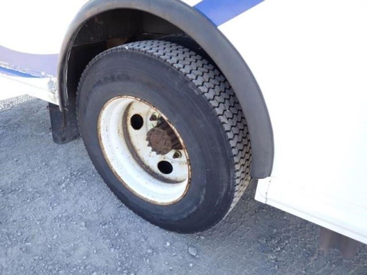 2008-freightliner-mt55-image-47