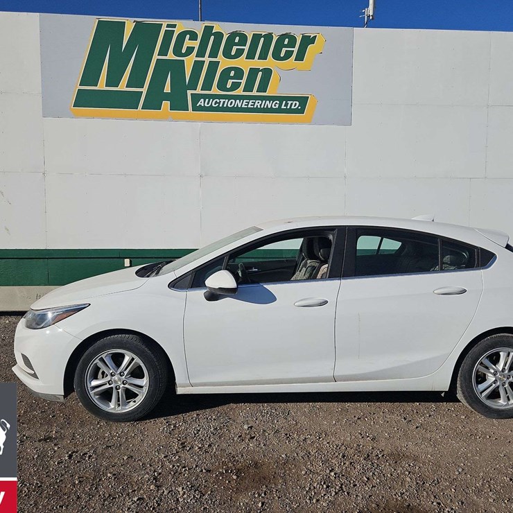 2017 Chevrolet Cruze LT 4dr Hatchback